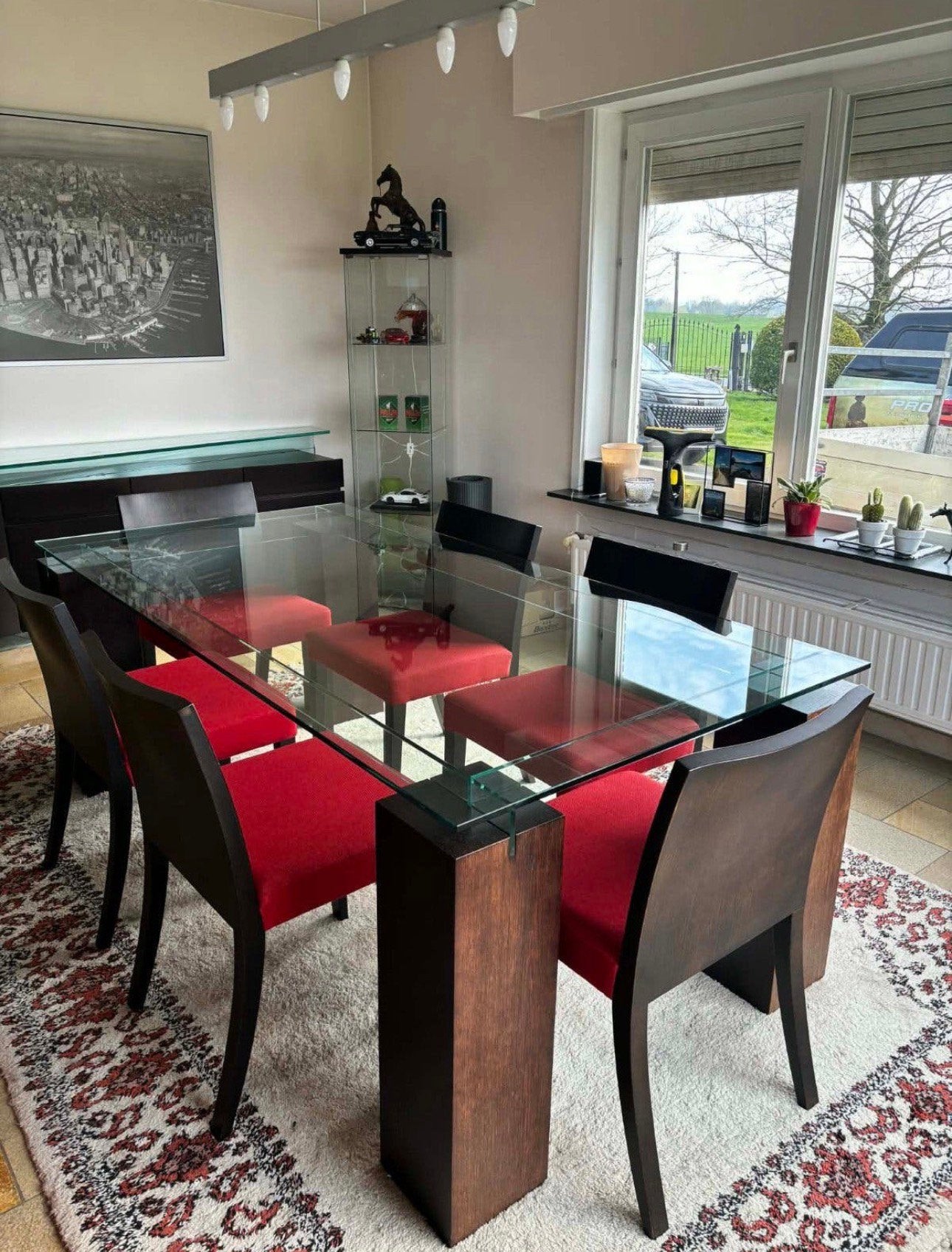 Eetplaats Roche Bobois, Enlèvement