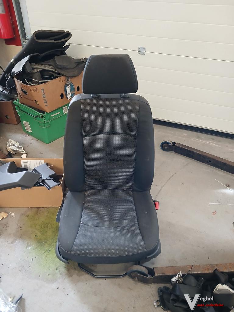 MB Vito bestel 2.2 110CDI Stoel RV '11, Autos : Pièces & Accessoires, Habitacle & Garnissage, Utilisé, Enlèvement ou Envoi