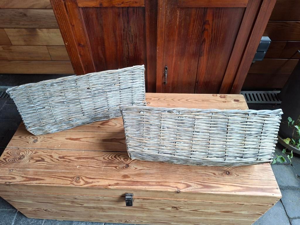 Lot de 2 jardinières en osier