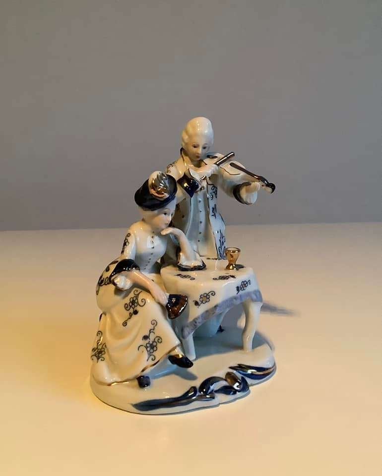mooi blauw porseleinen romantisch beeldje, Ophalen of Verzenden, Zo goed als nieuw, Mens