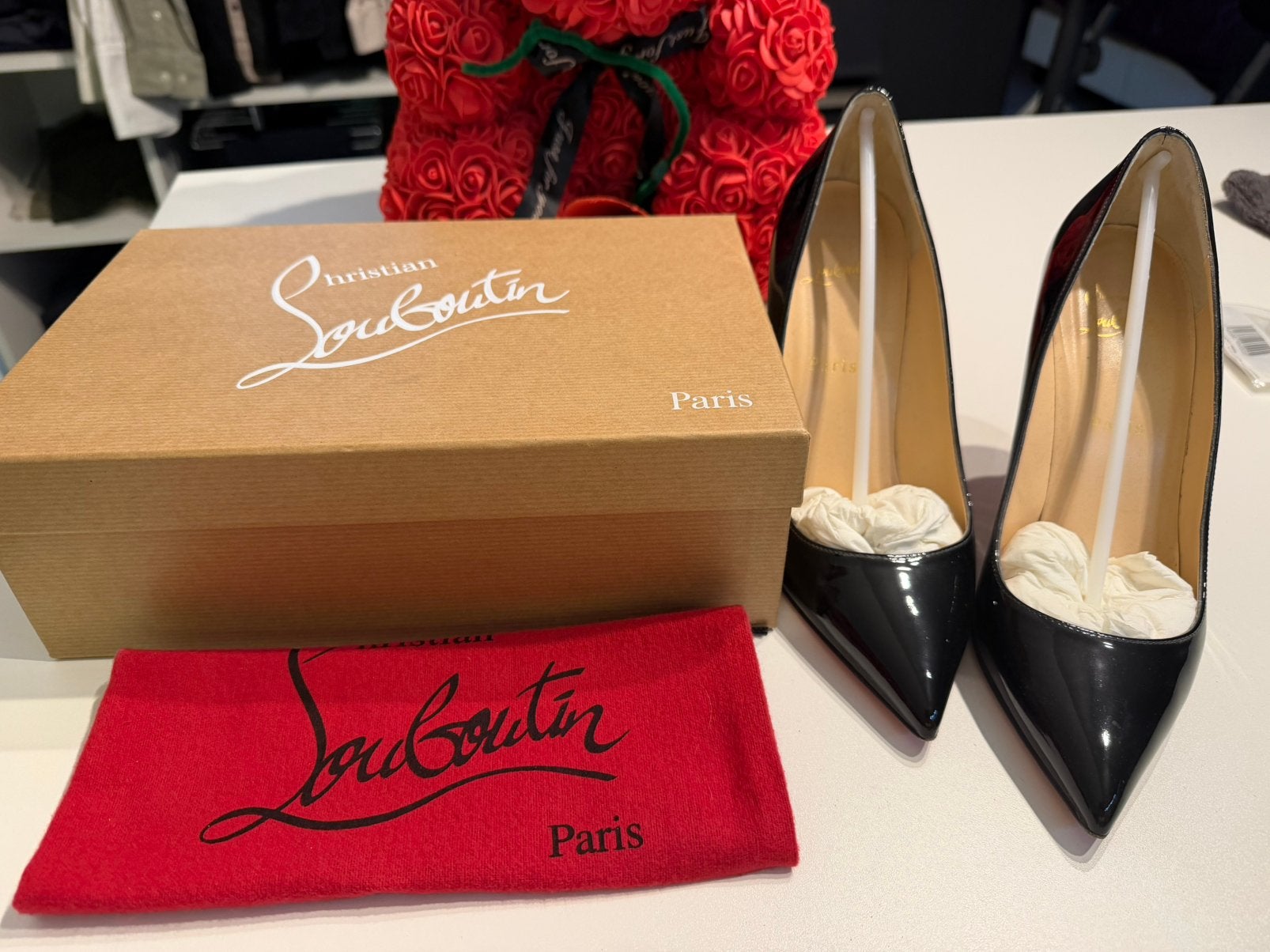 Louboutin Pigalle 100 P39,5, Enlèvement, Porté