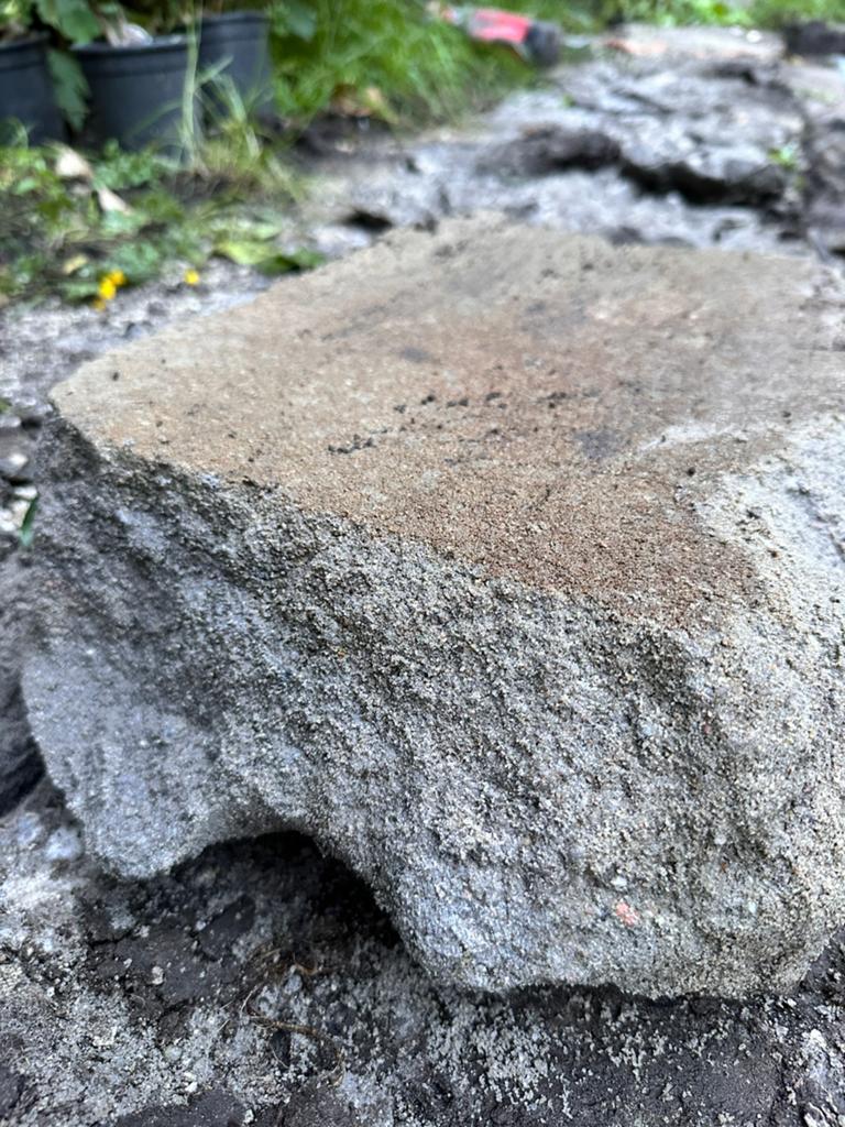 Stabilisé en beton - afbraak tuinpad, Tuin en Terras, Grind, Keien en Split, Ophalen, Zo goed als nieuw