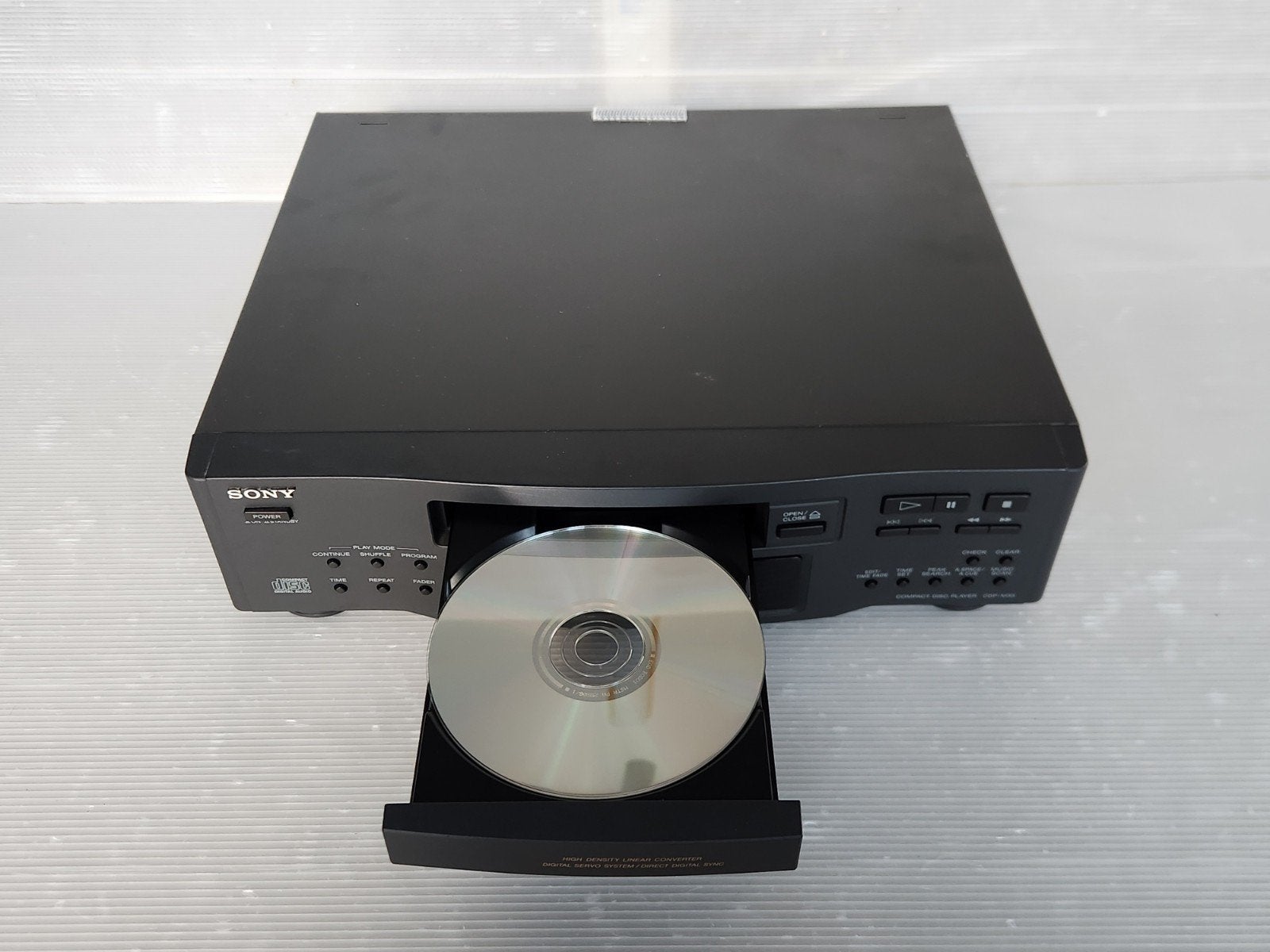 MIDI formaat CD speler Sony Perfect
RANDOM/SHUFFLE mixen en, Ophalen of Verzenden, Zo goed als nieuw, Sony