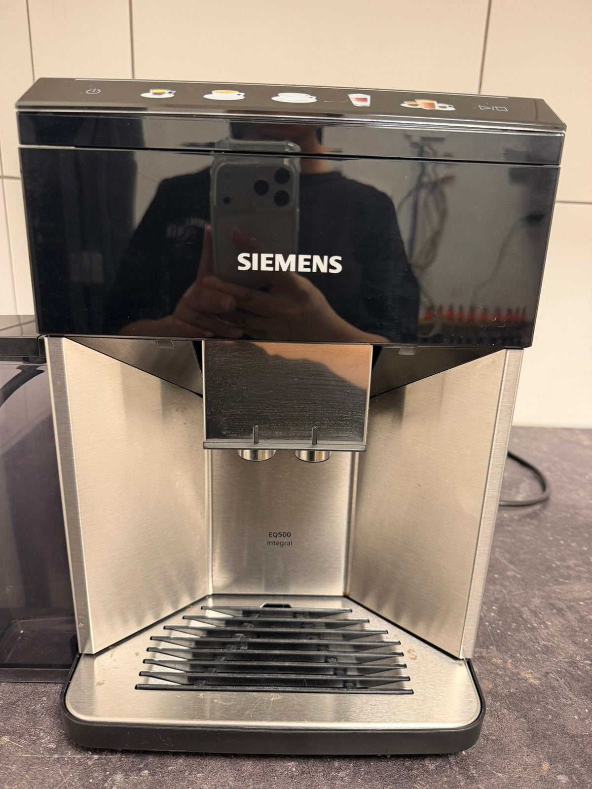 Siemens volautomatische espressomachine EQ500, Ophalen, Zo goed als nieuw