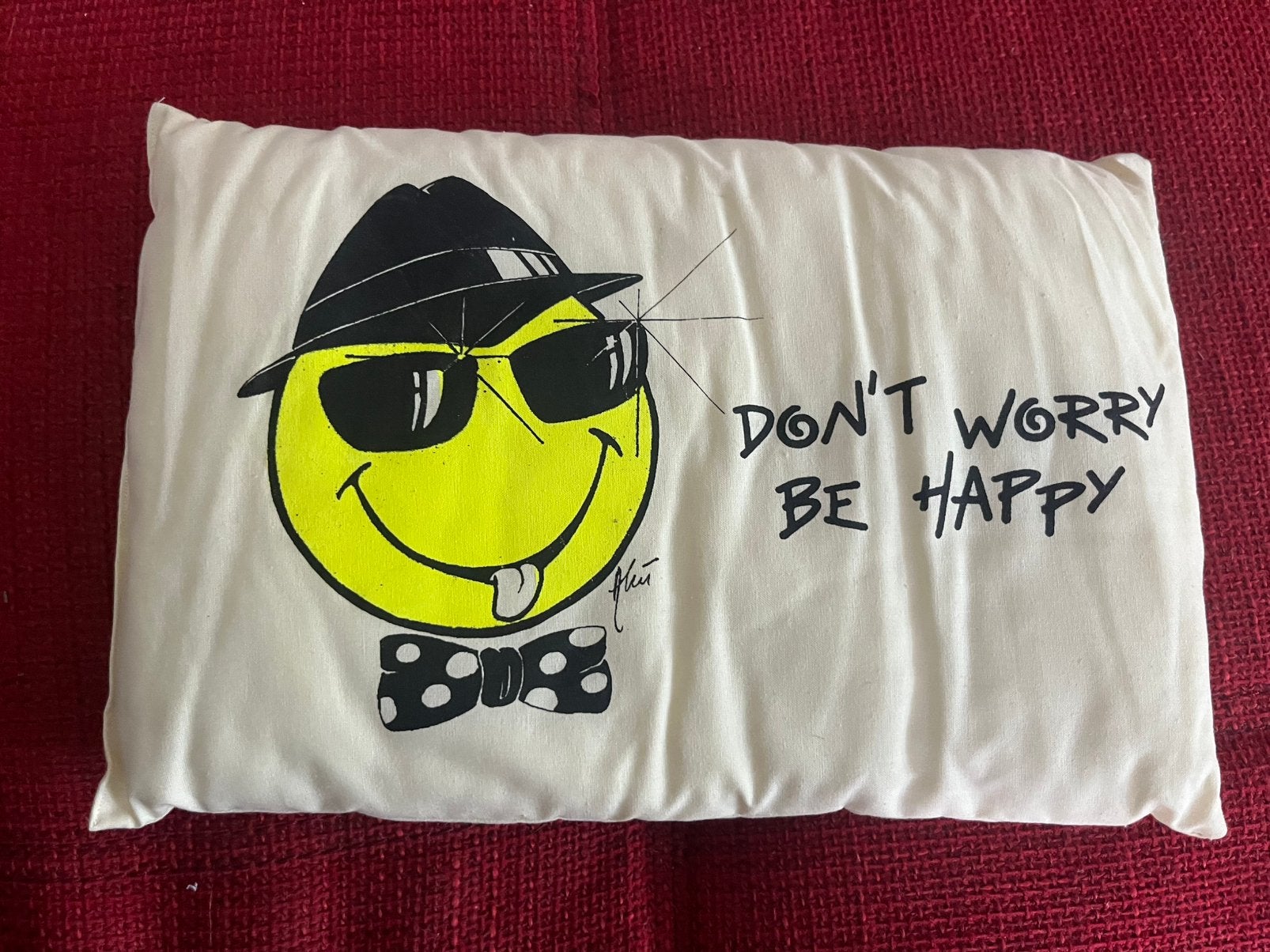 New Beat acid house kussen - don’t worry be happy, Collections, Vêtements & Patrons, Enlèvement ou Envoi, Comme neuf