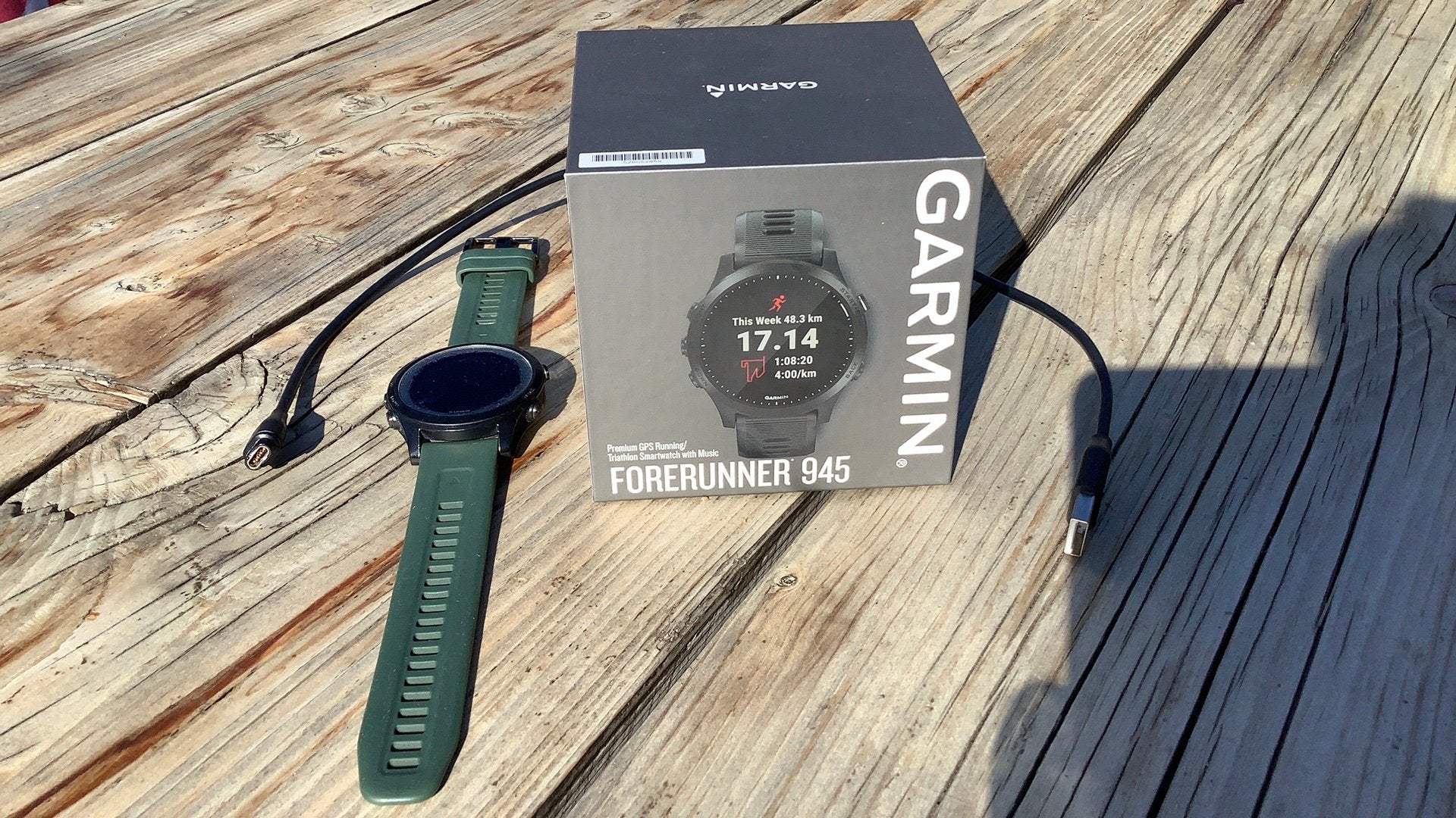 Garmin Forerunner 945 (defect), Gebruikt, Zwart, Ophalen of Verzenden, Waterdicht