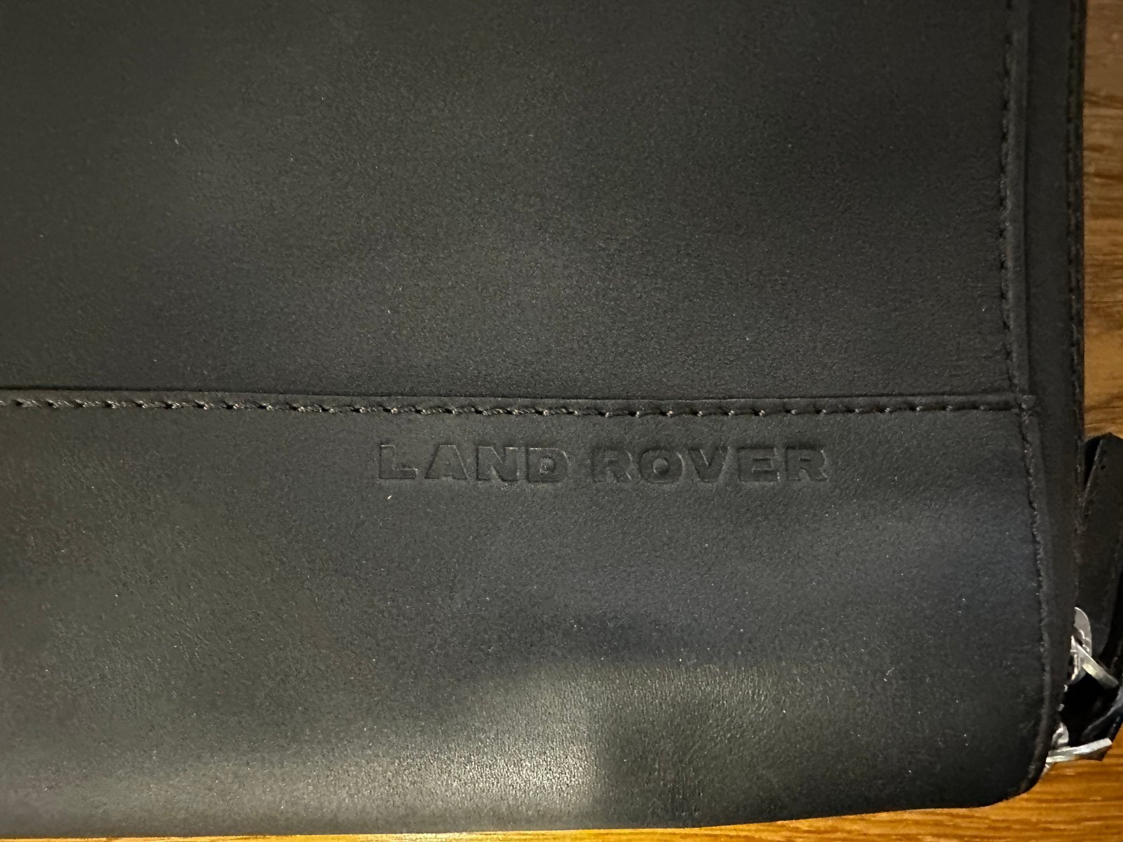 Land Rover Leather Portfolio Case, Enlèvement ou Envoi, Neuf, Noir