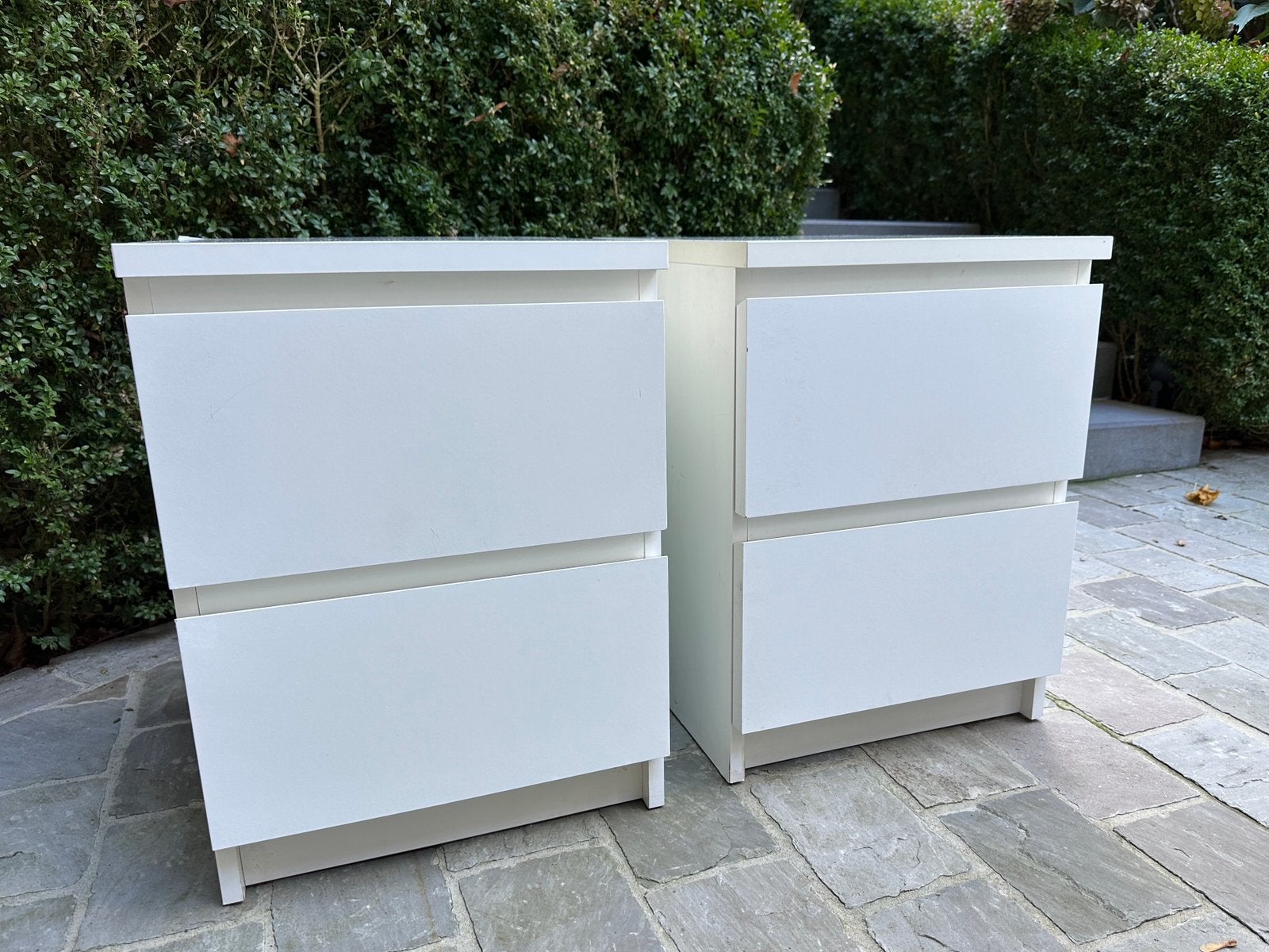 IKEA Malm tables de chevet (20€ pour 2x pièces), Ophalen, Gebruikt