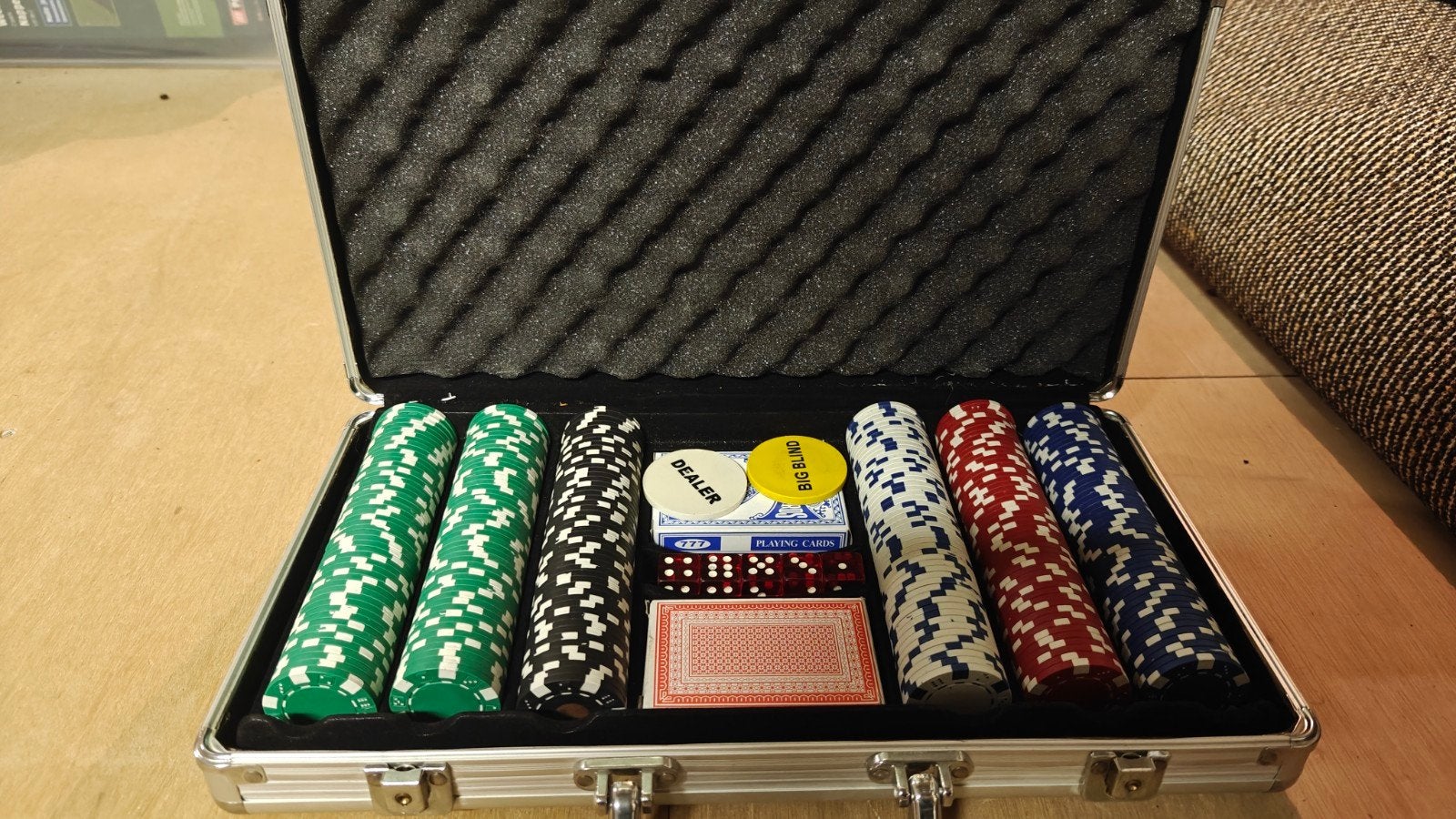 Pokerspel, Ophalen, Zo goed als nieuw
