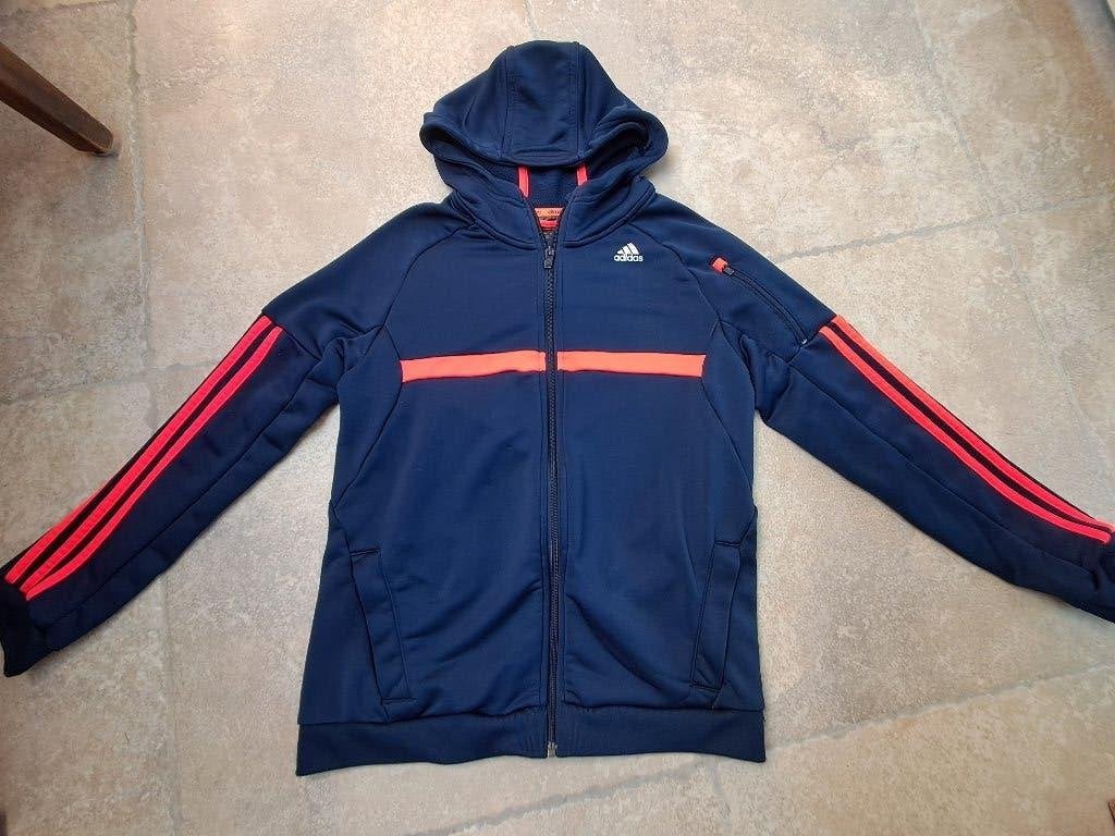 Merk Adidas: sportjas mt 164, Enfants & Bébés, Vêtements enfant | Taille 164, Adidas, Garçon ou Fille, Enlèvement ou Envoi, Comme neuf