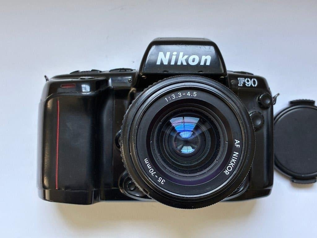 Nikon F90 avec Nikon 35-70 mm F3.3-4.5, Enlèvement ou Envoi, Utilisé, Reflex miroir, Nikon