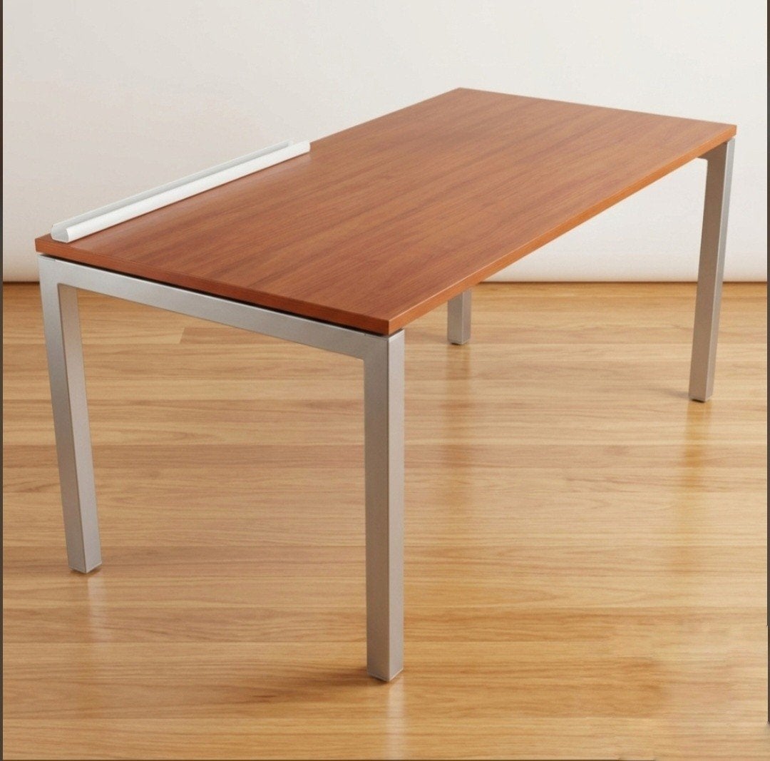 Groot stevig bureau / werktafel (Houtlook & Grijs frame) – B, 160 cm, Bureau d'ordinateur, Enlèvement, Gris