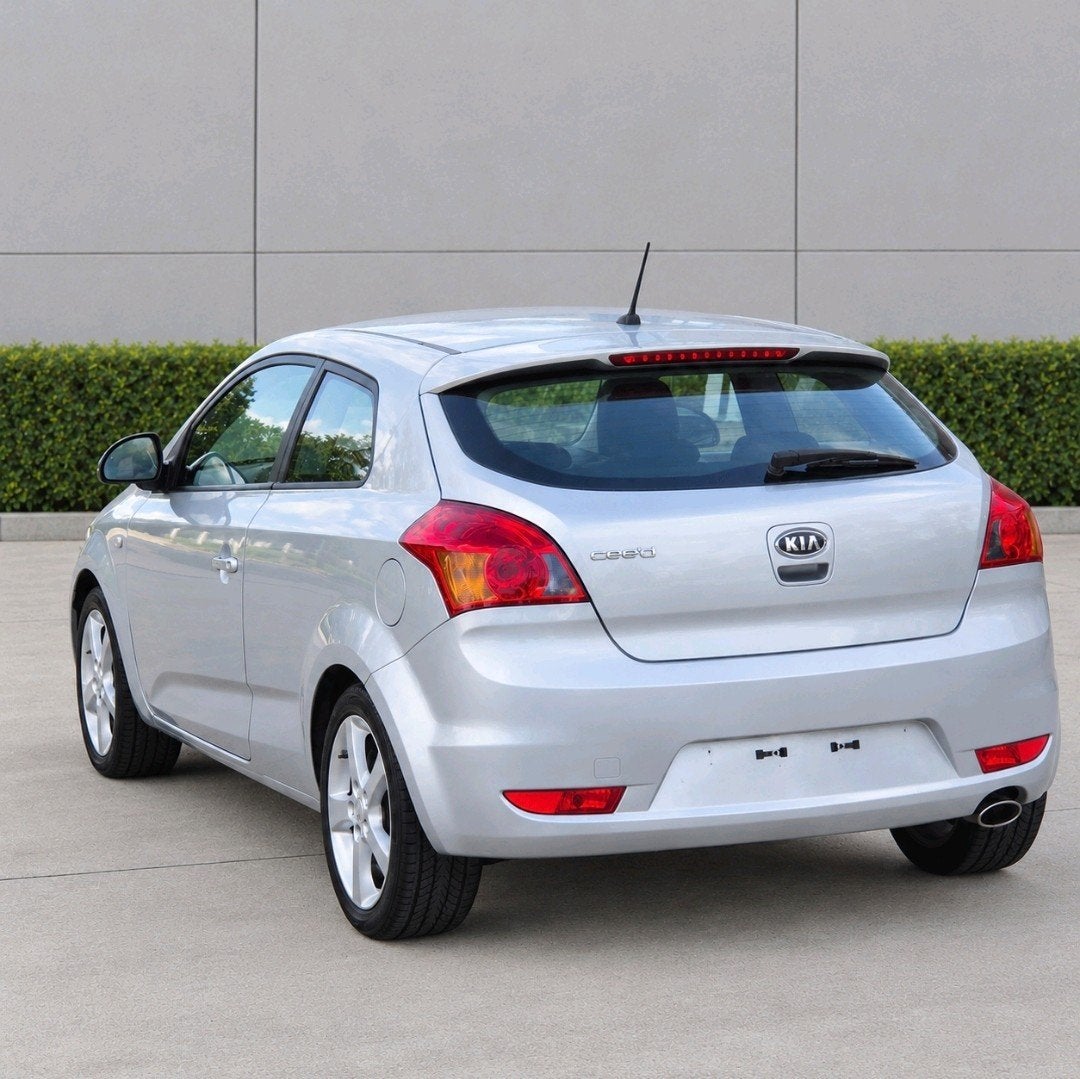 Kia Benzine 126000km Airco navigatie blanco gekeurd verkoop, Auto's, 90 kW, Bluetooth, Particulier, (Pro) Cee d