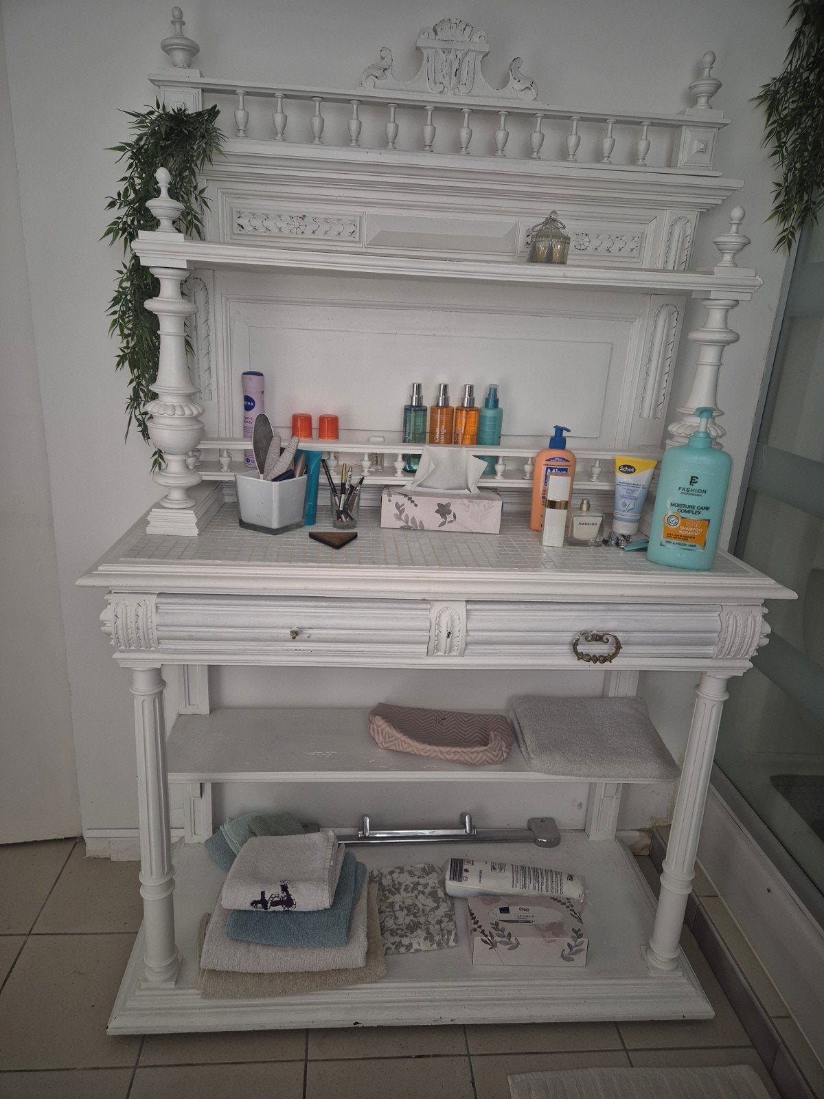 meuble ancien repeins en blanc, Enlèvement
