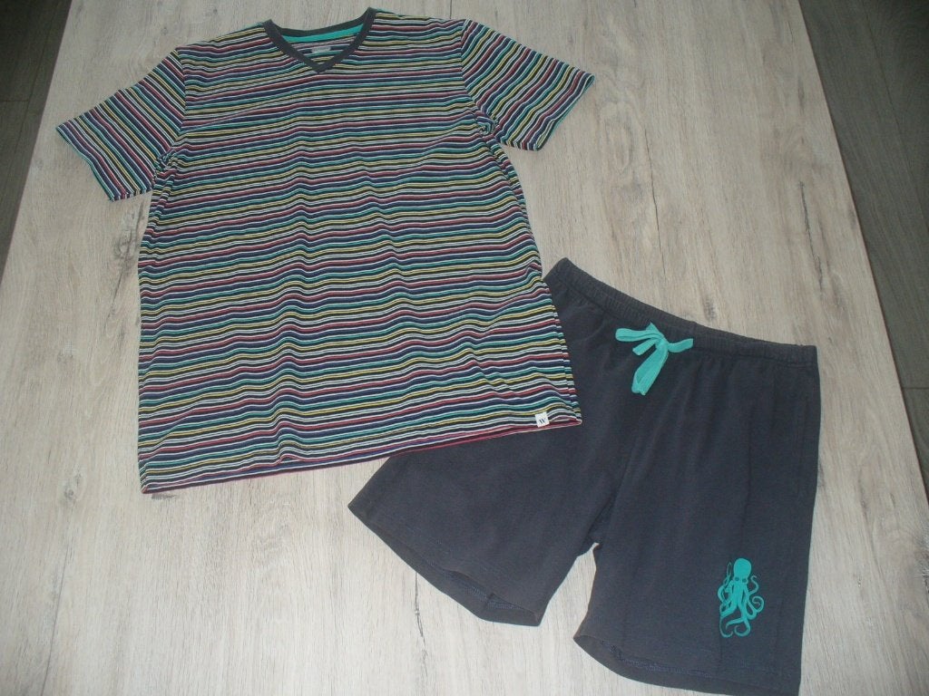 Pyjama Woody maat 152, Garçon, Enlèvement ou Envoi, Comme neuf, Vêtements de nuit ou Sous-vêtements