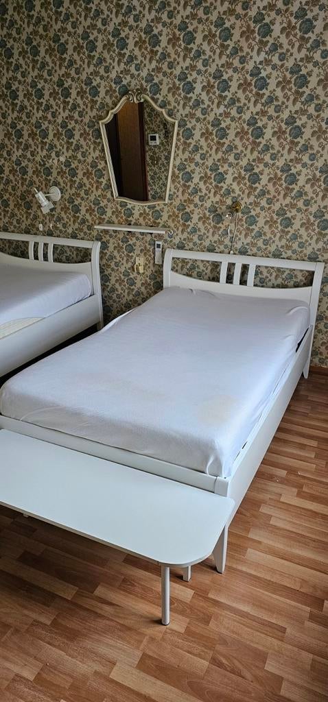2 elektrische bedden van Bedking, Ophalen
