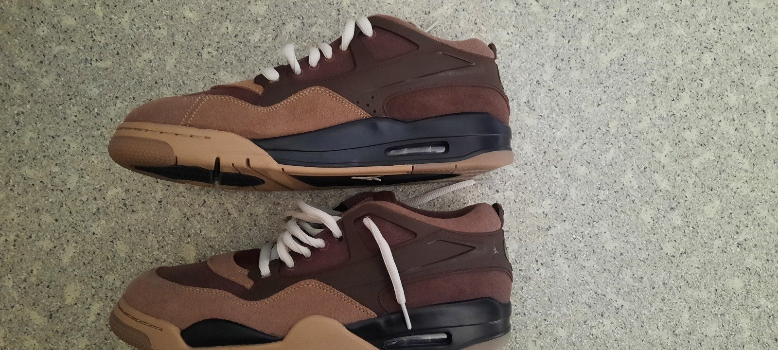 nike air Jordan 4, Neuf, Enlèvement ou Envoi, Brun, Nike air jordan