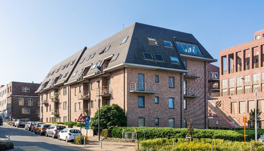 Uitzonderlijk en lichtrijk appartement, Tot 200 m², 3 kamers, Wetteren, Appartement
