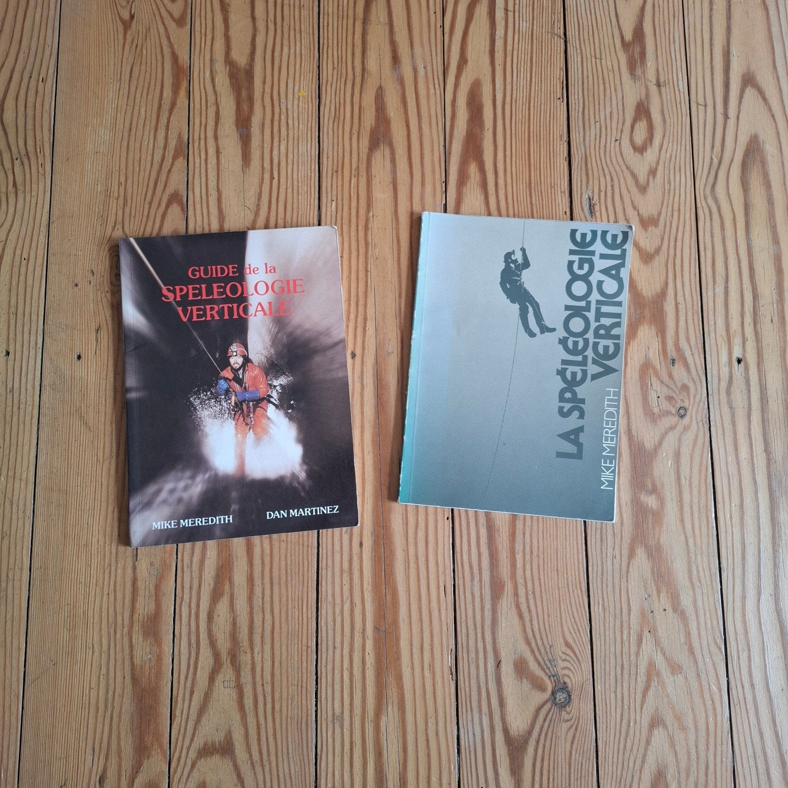 2 guides sur la spéléologie, Enlèvement ou Envoi