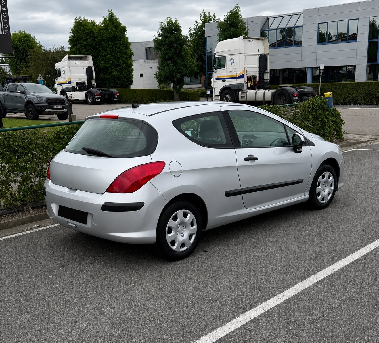 Peugeot 308 1.4 VTi - Navi - GEKEURD VOOR VERKOOP!, Autos, Argent ou Gris, Achat, Carnet d'entretien, Noir