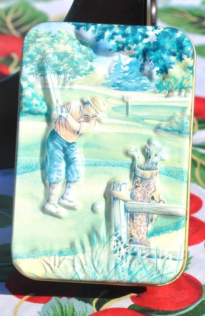 boite en fer decor golf en relief, Collections, Enlèvement ou Envoi, Utilisé, Autre, Autres marques