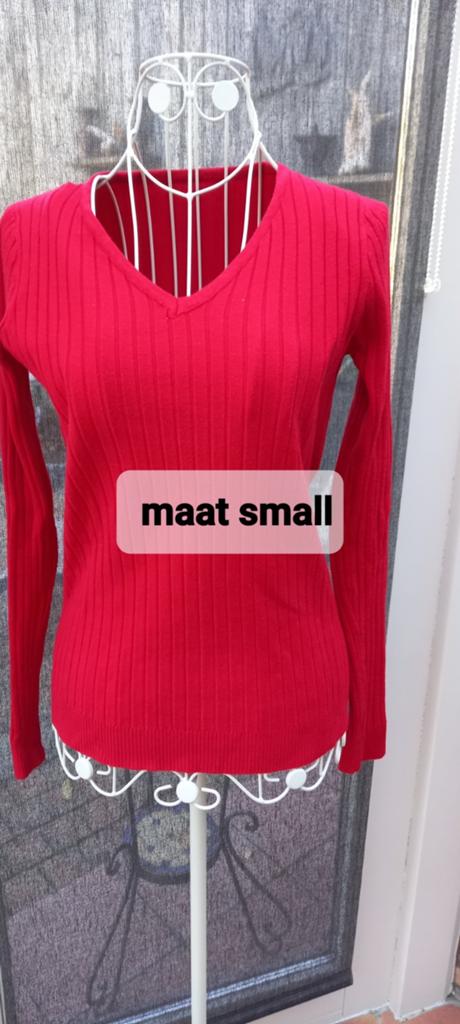 Prachtige kleding maat small, Kleding | Dames, Dames-kledingpakketten, Ophalen of Verzenden