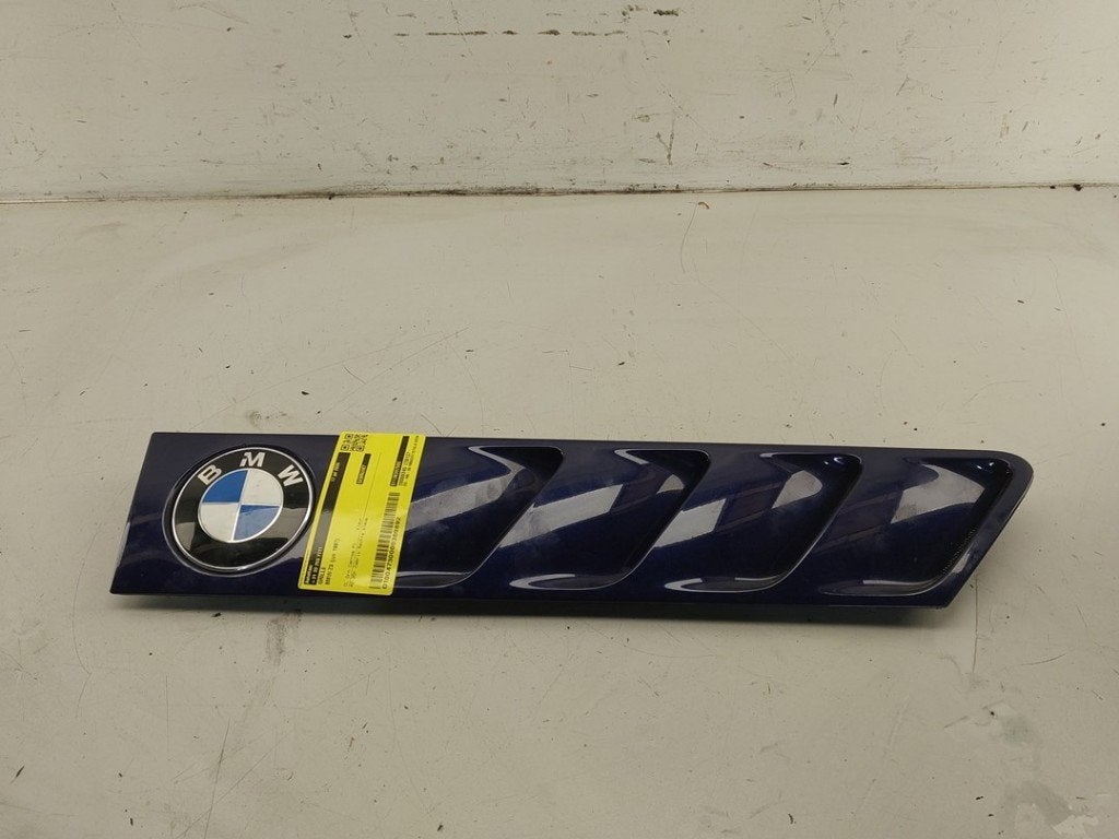 CALANDRE Z3 Roadster (E36 / 7) (|51138397506|51130031434|), Utilisé, BMW, Petuelring 130
80809  München, DE, Bayerische Motoren Werke AG
