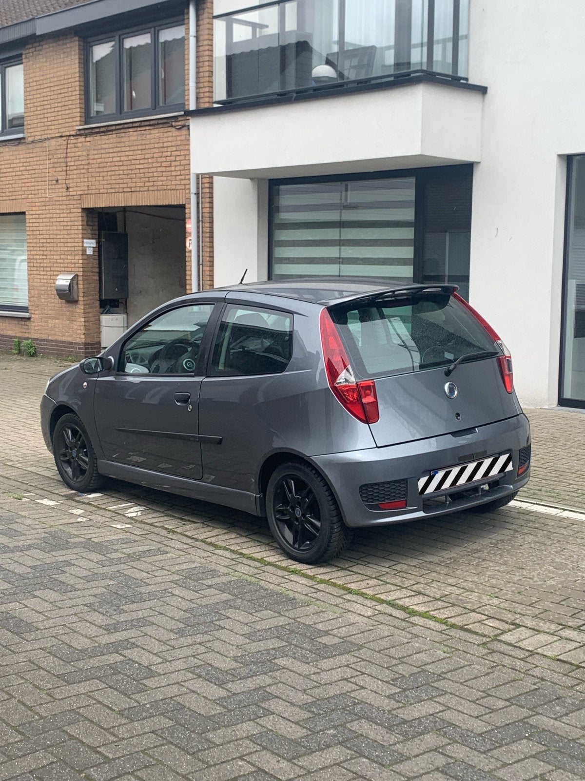 Fiat Punto Sport 1.4 Hatchback, Voorwielaandrijving, Stof, Electronic Stability Program (ESP), Grijs