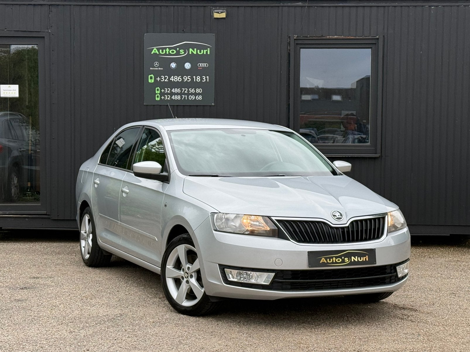 Skoda rapid 1.6tdi sedan diesel manueel, Autos, Skoda, Argent ou Gris, Achat, Entreprise, Boîte manuelle