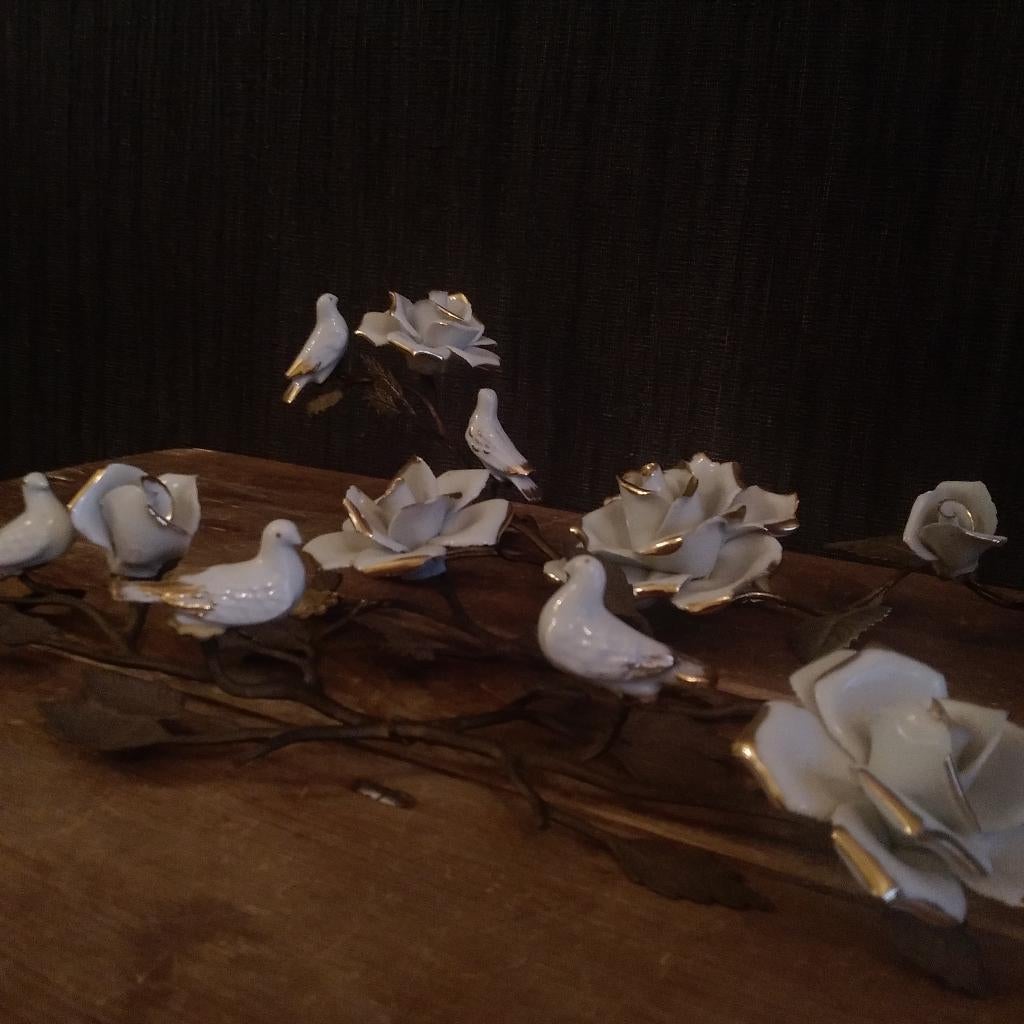 Fleurs et oiseaux en céramique rétro sur brindilles, Antiquités & Art, Antiquités | Céramique & Poterie, Envoi