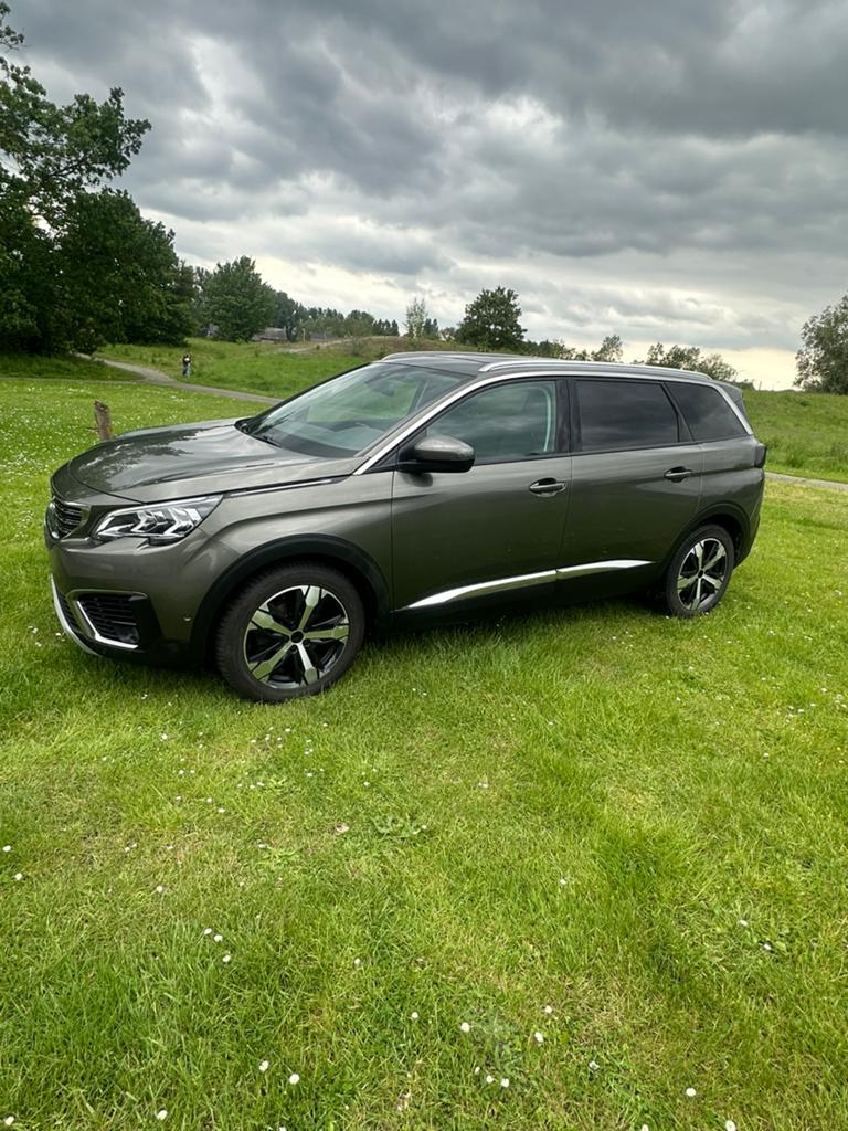 À vendre : Peugeot 5008, année 2019, moteur essence, Autos, Opel, Particulier, Essence, Boîte manuelle, Enlèvement