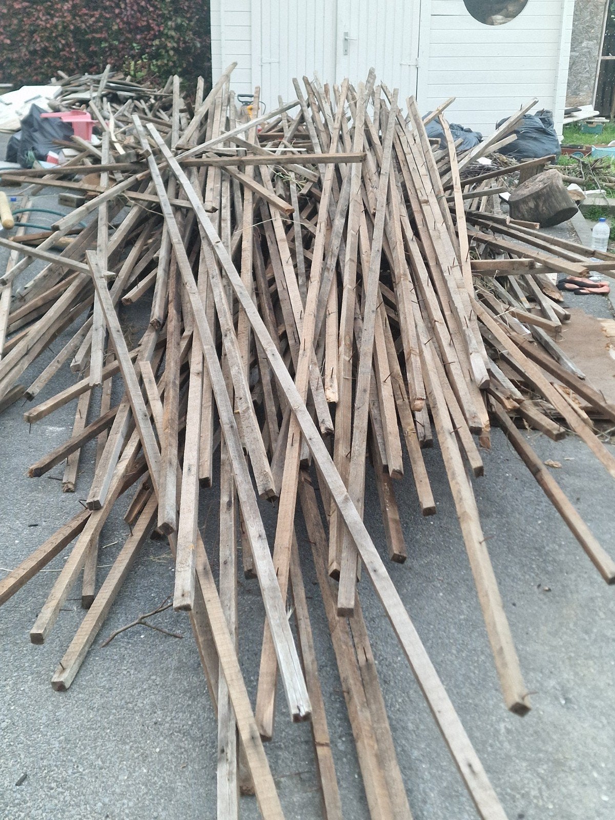 Gratis hout, Ophalen