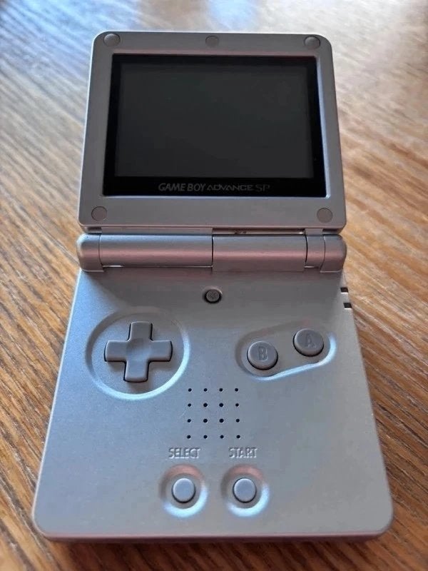 Game Boy Advance SP Gris, Consoles de jeu & Jeux vidéo, Enlèvement ou Envoi, Comme neuf, Game Boy Advance