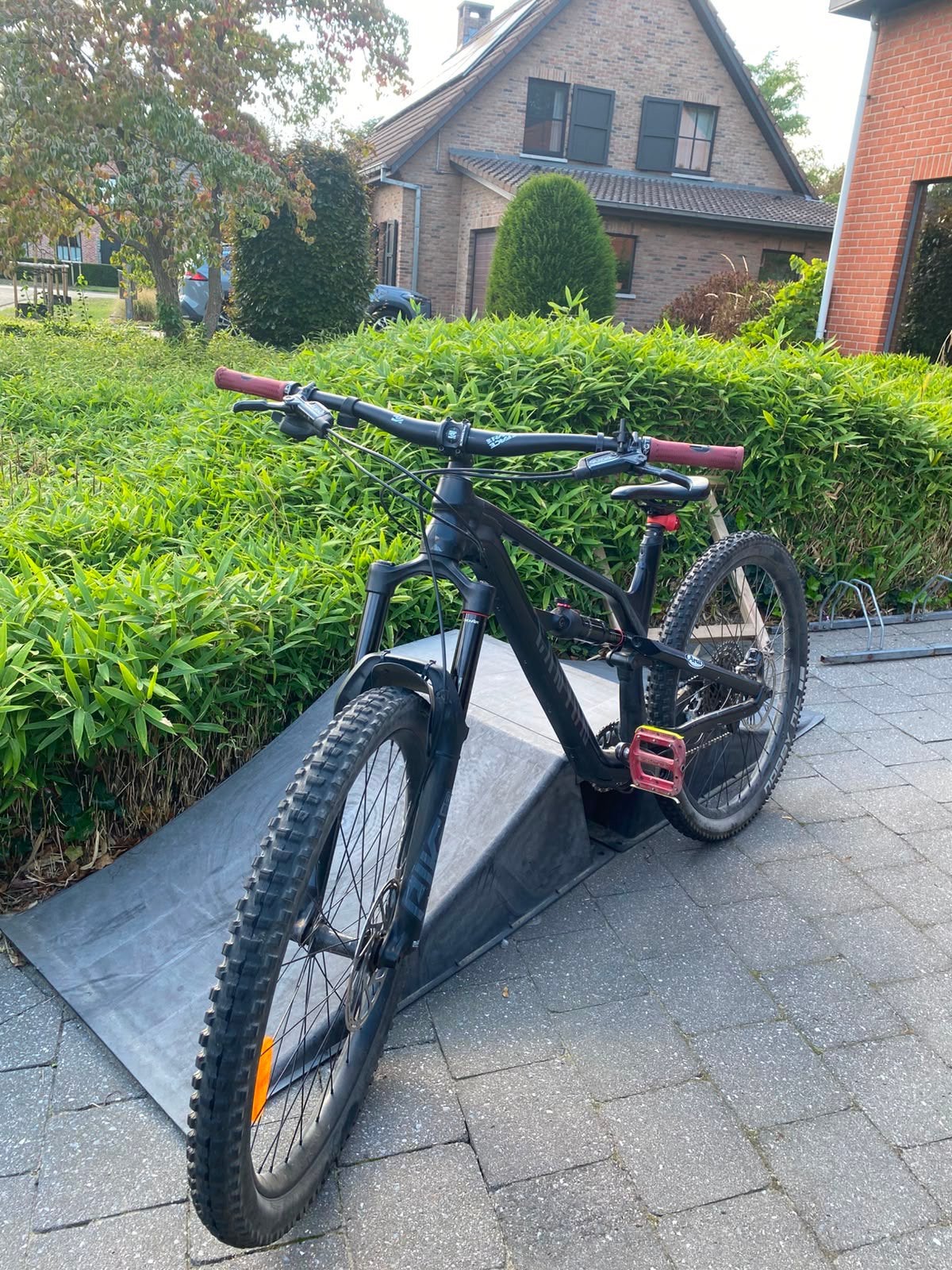 MTB full suspension -medium, Ophalen, Zo goed als nieuw