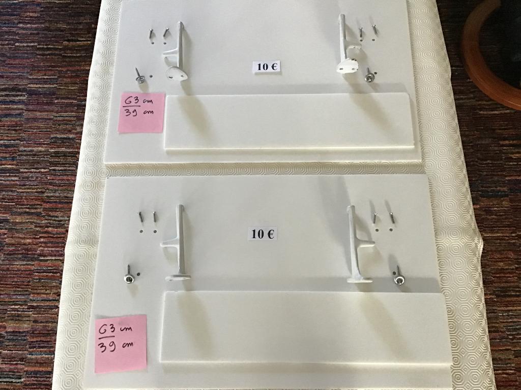2 tablettes de salle de bain à 10 euros par set, Enlèvement ou Envoi, Comme neuf