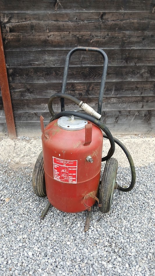 ancien extincteur sur roues, Maison & Meubles, Extincteurs & Coffres-forts, Enlèvement, Utilisé, Extincteur