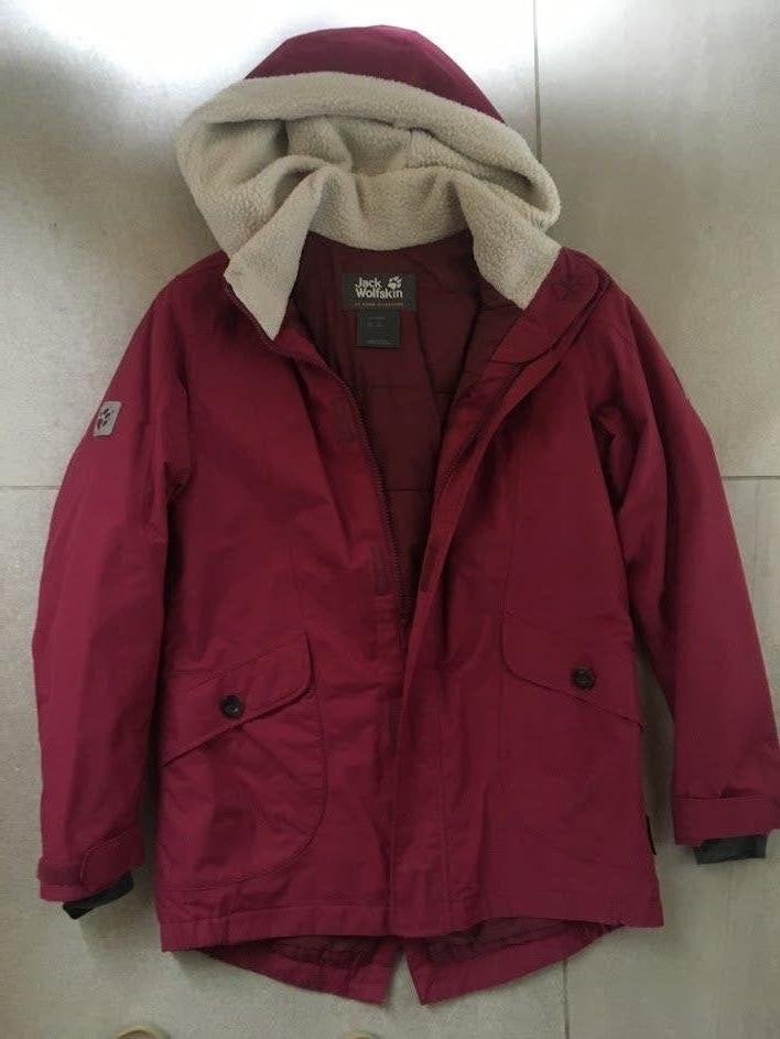 Prachtige Jack Wolfskin ski / winterjas Mt 152, Kinderen en Baby's, Ophalen of Verzenden, Zo goed als nieuw, Jas