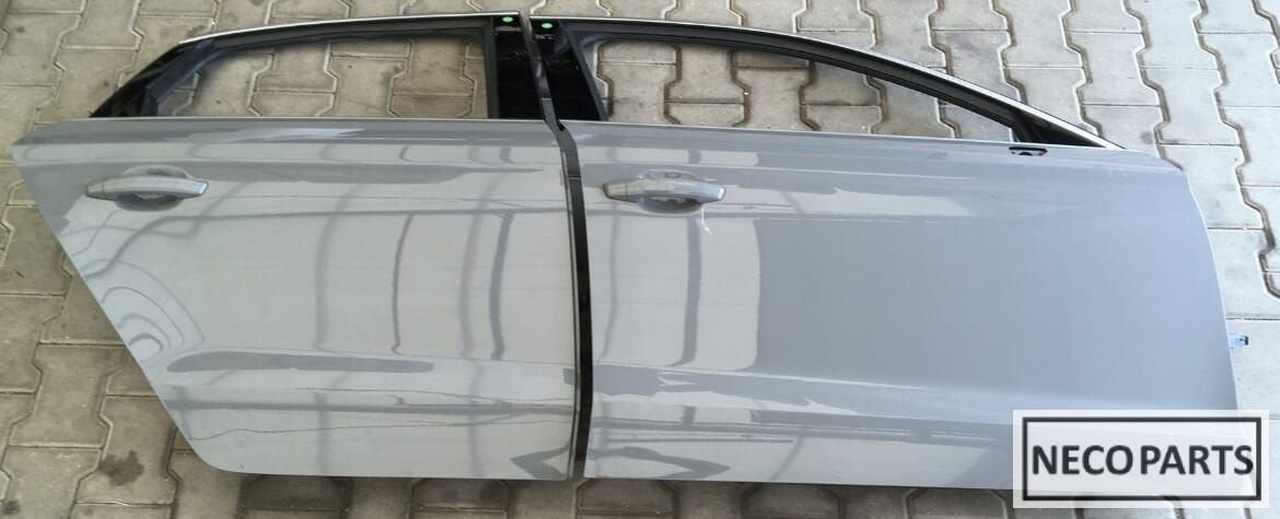 AUDI A3 8V SEDAN LIMO PORTIER DEUR DEUREN OP AANVRAAG, Arrière, -, Haillon arrière, Audi