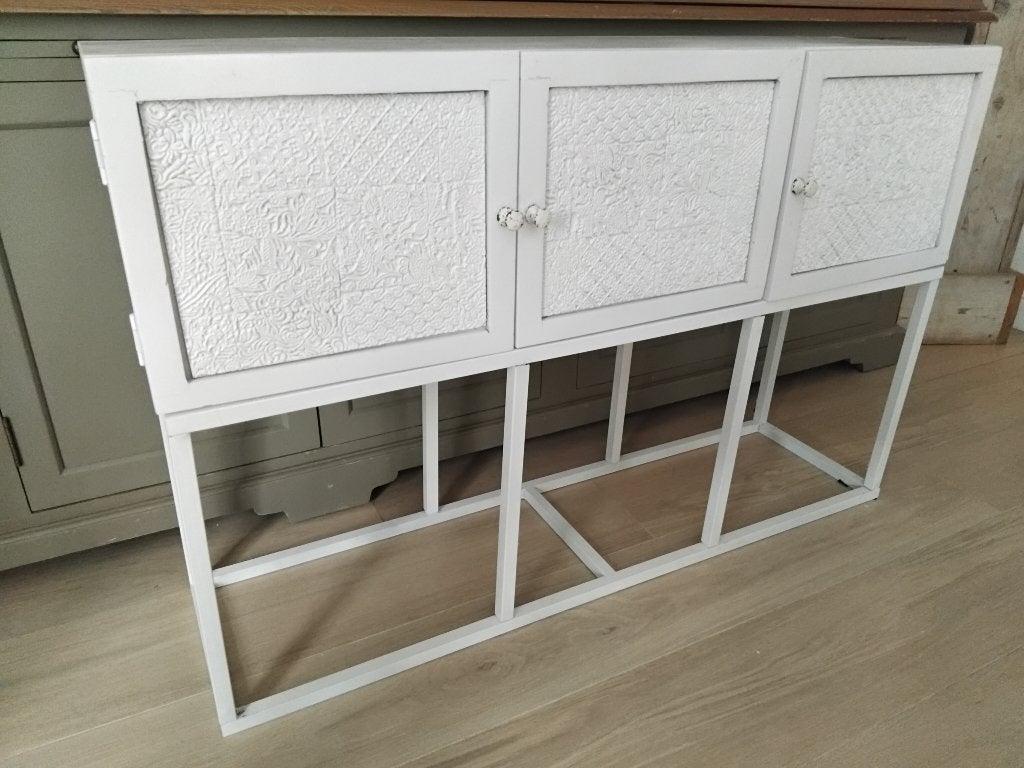 wandkast massief mango en staal, Ophalen, Zo goed als nieuw