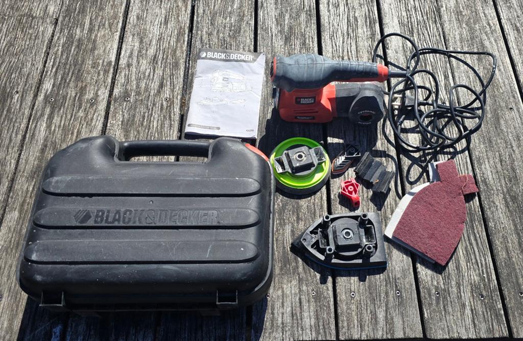 Black & Decker KA280 schuurmachine, Ophalen