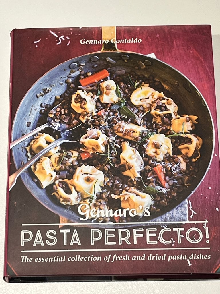 Gennaro Contaldo - Pasta Perfecto (Engelstalig boek), Livres, Livres de cuisine, Cuisine saine, Utilisé, Italie, Entrées et Soupes