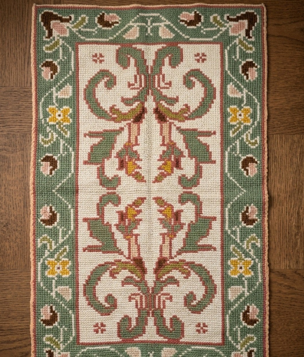 Tapis Vintage Fait Main / Tapisserie au Point de Croix Laine, Enlèvement ou Envoi, Vert