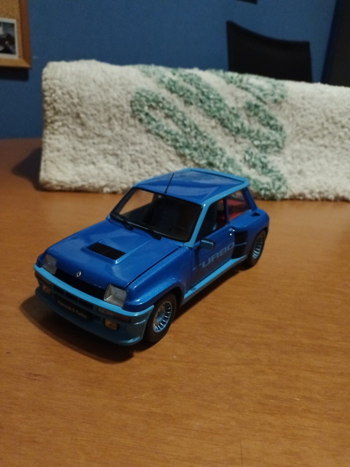 Renault R 5 turbo, dans son emballage d'origine, Enlèvement ou Envoi, Solido