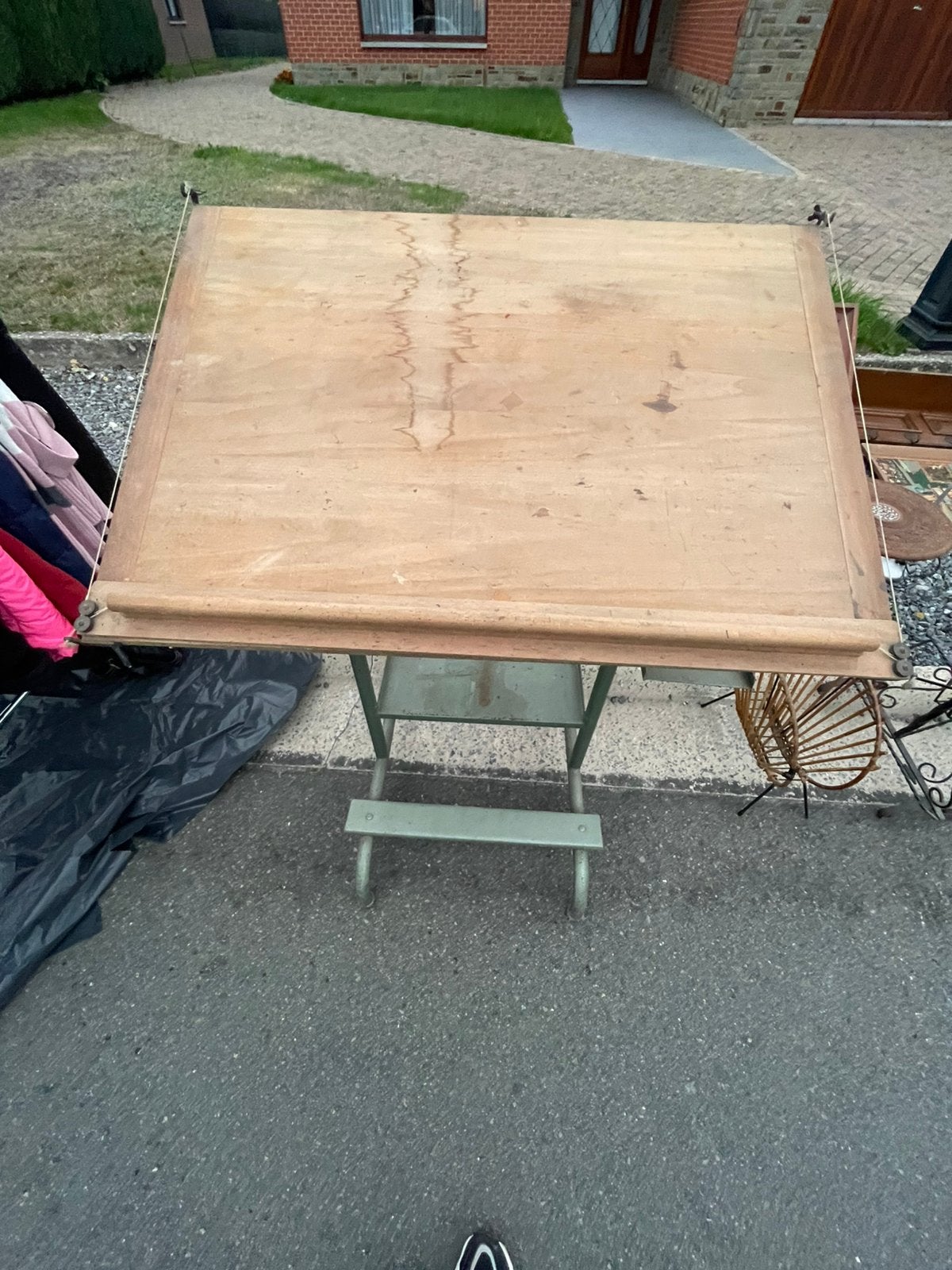 Table de desin, Jardin & Terrasse, Enlèvement, Utilisé