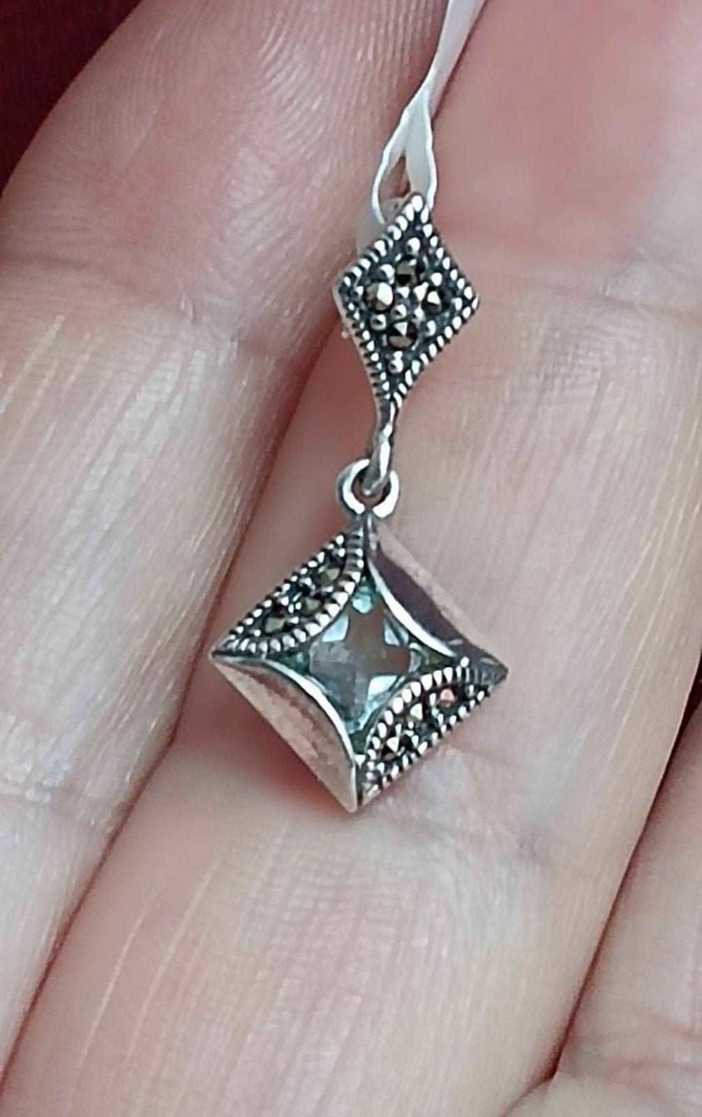 Pendentif en argent massif avec topaze bleue naturelle, Neuf, Enlèvement, Avec pierre précieuse, Argent