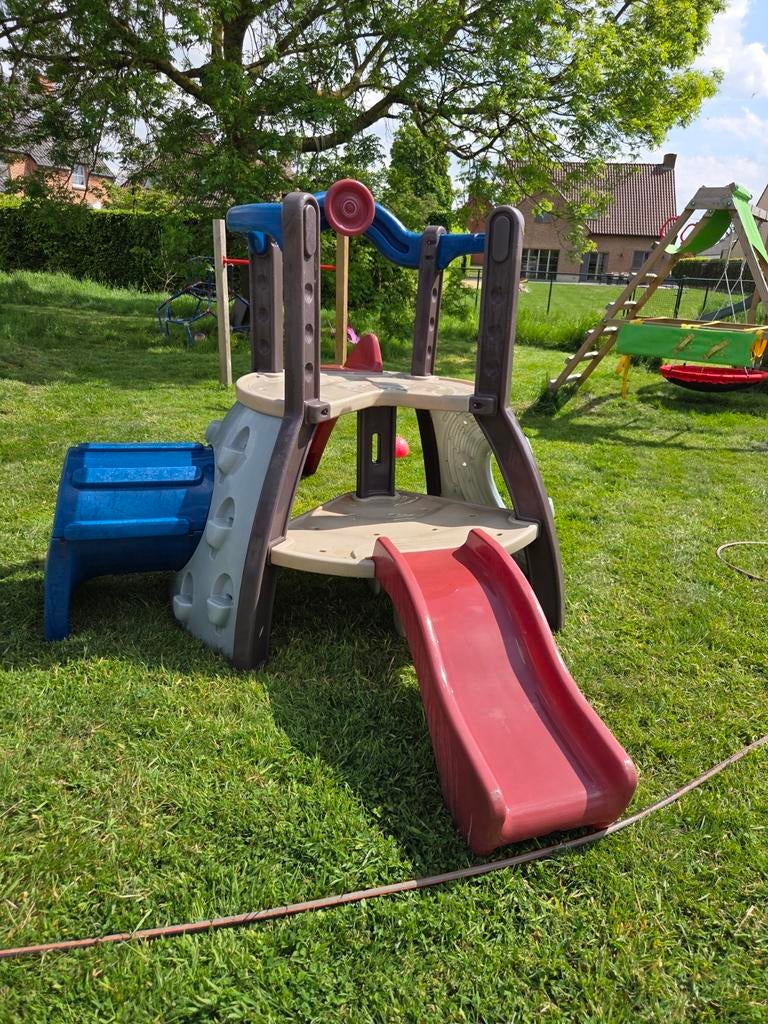 Little tikes speeltoestel met 2 glijbanen., Kinderen en Baby's, Speelgoed | Buiten | Speeltoestellen, Ophalen, Glijbaan