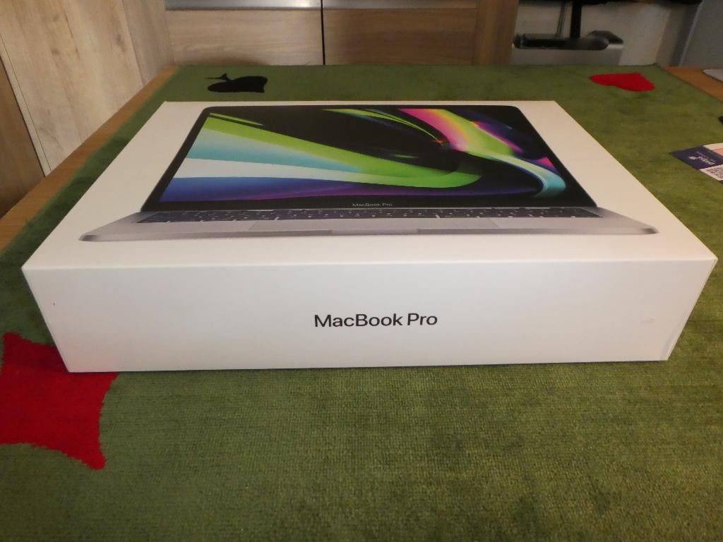 Apple MacBook Pro  M2-2022 | 13.3" | Touch Bar, 13 inch, 512 GB, Zo goed als nieuw, Azerty