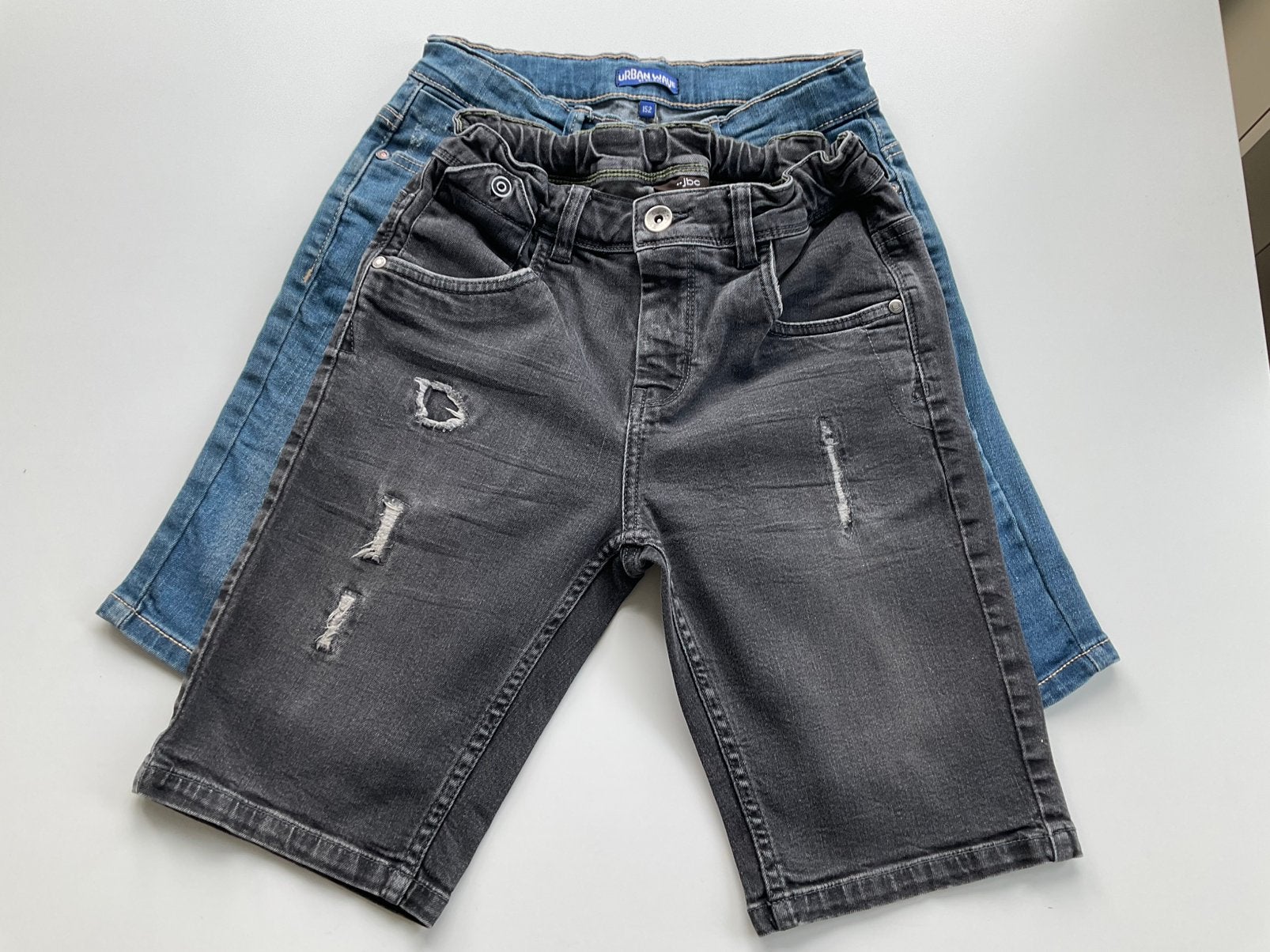 Bermuda’s jeans, Kinderen en Baby's, Kinderkleding | Maat 152, Ophalen of Verzenden, Gebruikt, Jongen