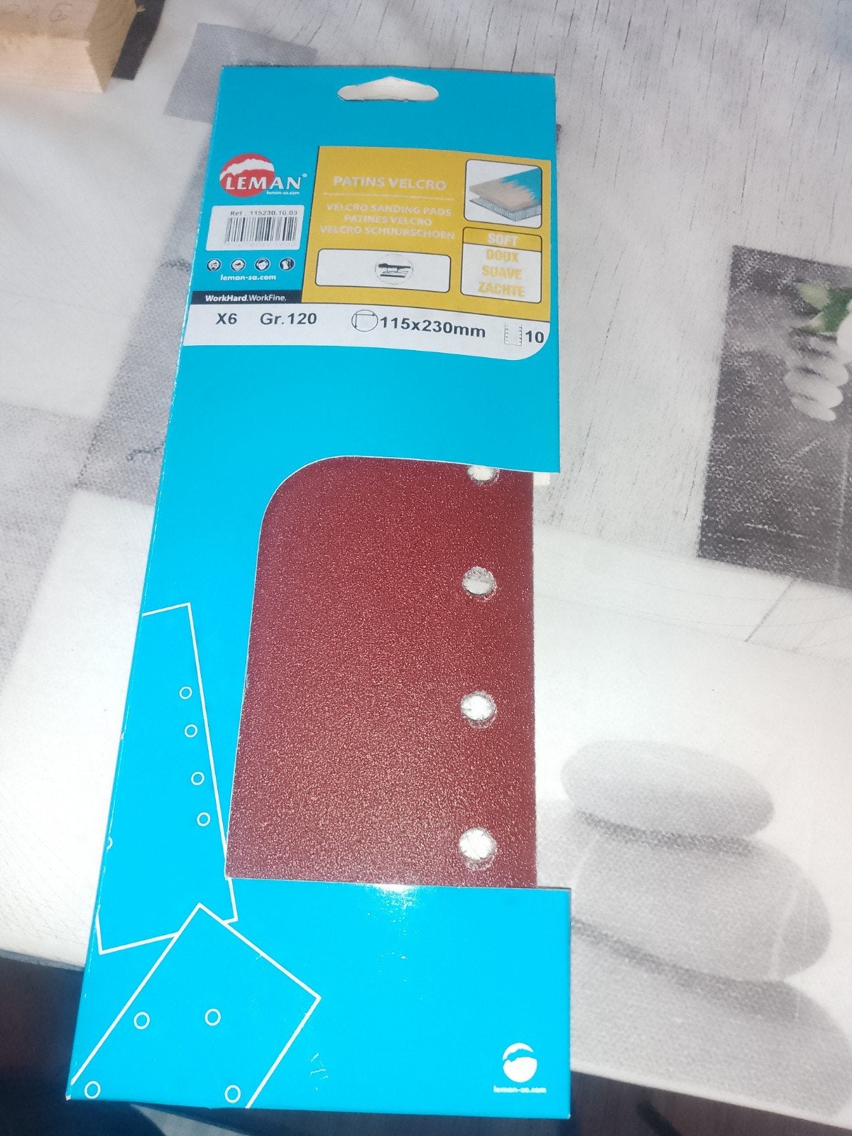 Leman patin velcro gr 120 ponçage 42 feuilles, Enlèvement ou Envoi, Neuf