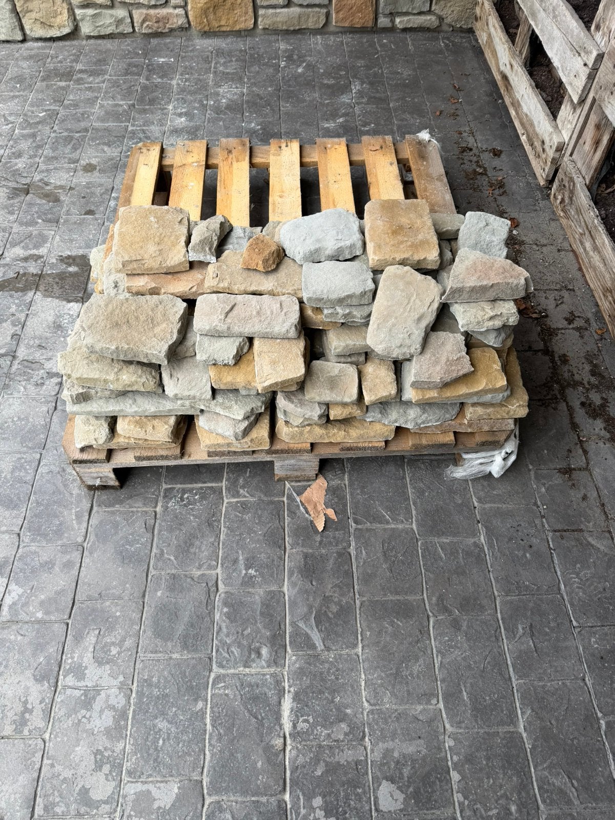 Pierres reconstituées a coller, Neuf, Béton, Enlèvement, Autres types